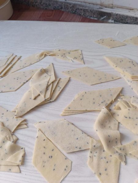 炸麻叶的做法和配方_炸麻叶怎么做好吃又酥脆