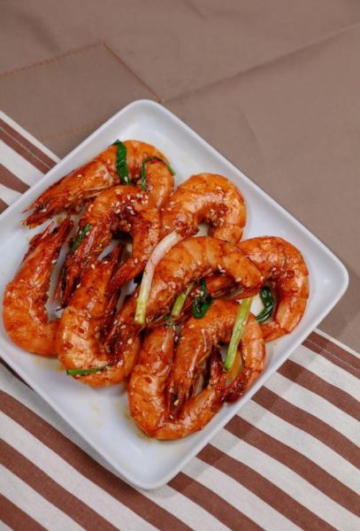 油焖大虾怎么做_油焖大虾的做法视频