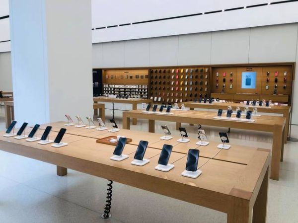 苹果手机专卖店在哪里买正品_苹果直营店和授权店区别