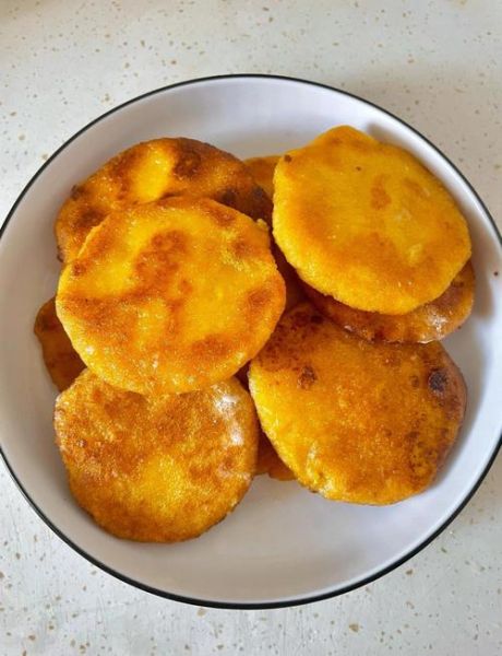 自制南瓜饼的家常做法_南瓜饼怎么做好吃又软糯