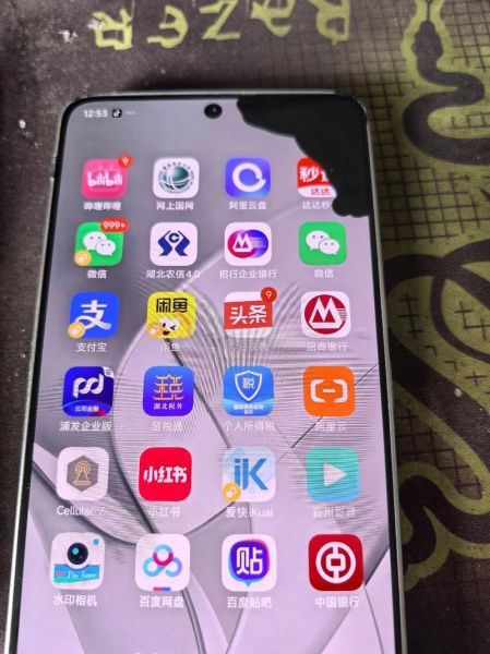 小米手机维修价格查询_小米手机屏幕碎了怎么办