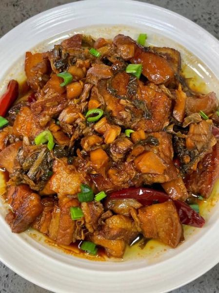 五花肉怎么做好吃_家常五花肉做法步骤