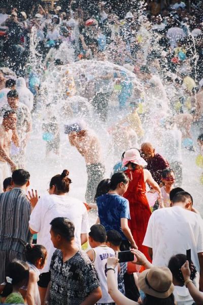 泼水节怎么庆祝_泼水节有哪些传统习俗