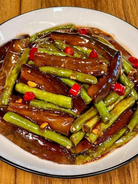 豆角烧茄子怎么做_豆角烧茄子家常做法