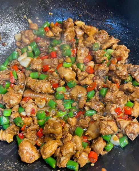 小煎鸡怎么做好吃_小煎鸡的家常做法步骤