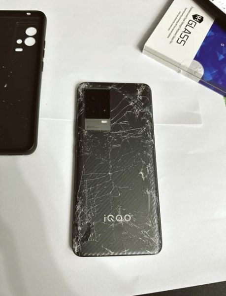 换电池对手机有影响吗_换电池后手机会卡吗