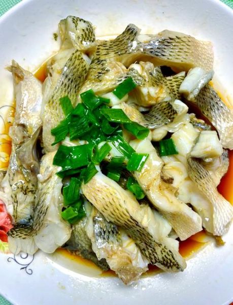 鱼的做法大全家常菜_清蒸鲈鱼怎么做才嫩