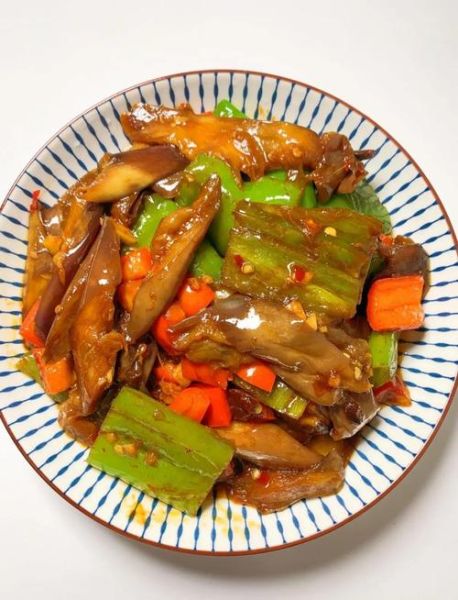 家常茄子怎么做_茄子怎么炒才不吸油