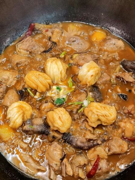 小鸡炖蘑菇的家常做法_怎么炖才不腥