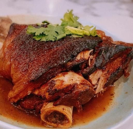 东坡肘子怎么做_东坡肘子最正宗的做法