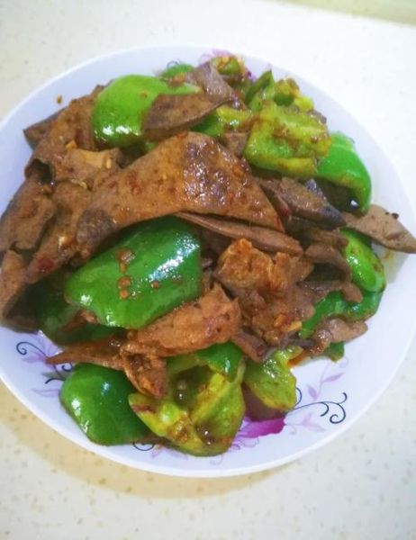 家常炒猪肝怎么做_猪肝炒嫩不腥的秘诀