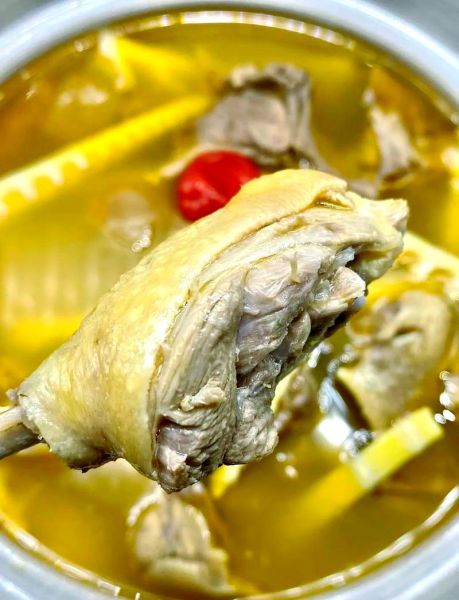 笋干老鸭煲怎么做_笋干老鸭煲的家常做法