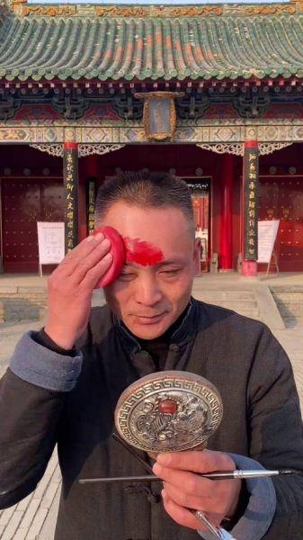 红脸代表什么_红脸怎么形容