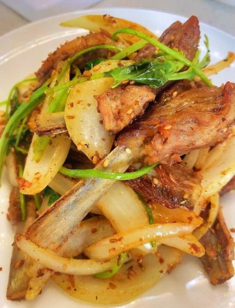 炸羊排怎么做才外酥里嫩_家常炸羊排用什么腌料