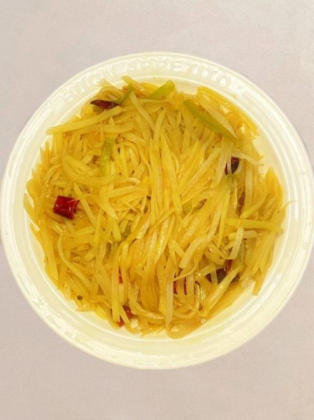 尖椒土豆丝怎么做才脆_土豆丝要不要泡水