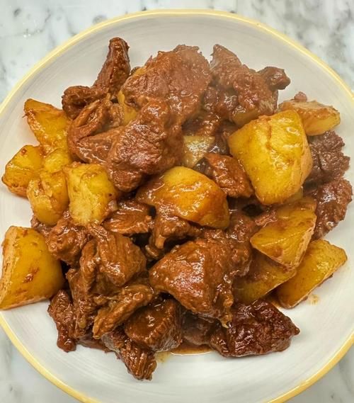 土豆炖牛肉怎么做好吃_家常土豆炖牛肉的做法步骤