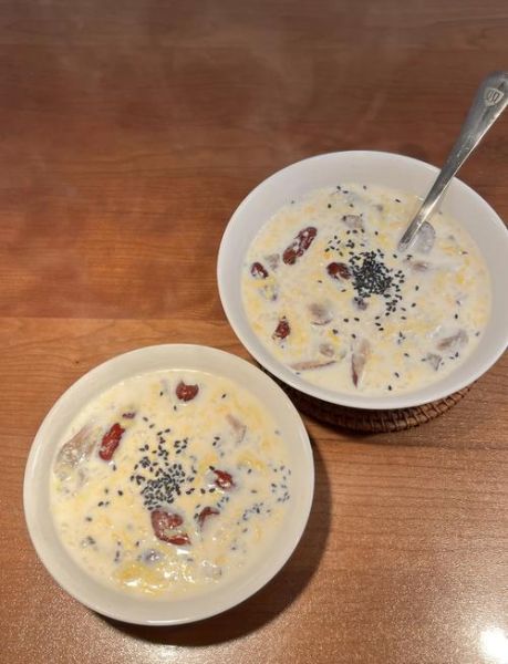 牛奶鸡蛋醪糟汤的做法_醪糟汤加鸡蛋会不会腥