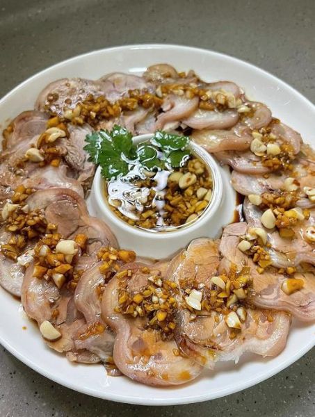 沙姜猪脚怎么做才正宗_沙姜猪脚最地道的做法