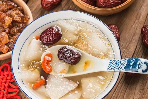 梨子炖冰糖止咳的做法_雪梨冰糖止咳多久见效