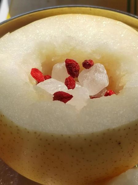 梨子炖冰糖止咳的做法_雪梨冰糖止咳多久见效