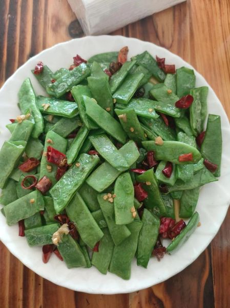 扁豆怎么做好吃_扁豆炒多久才熟