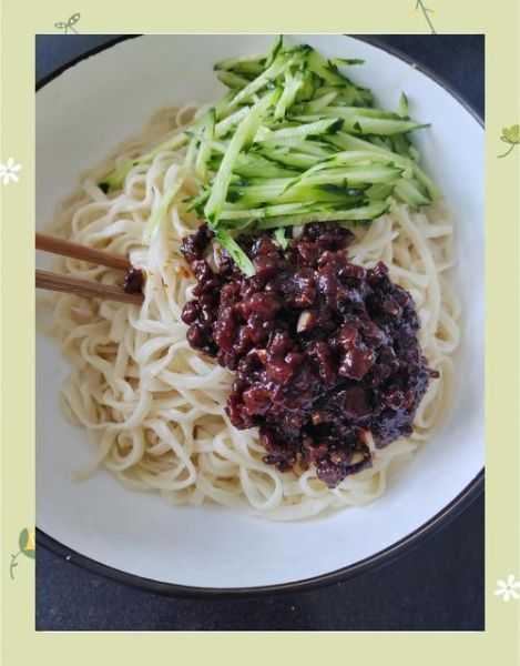 肉炸酱怎么做_炸酱面肉酱做法