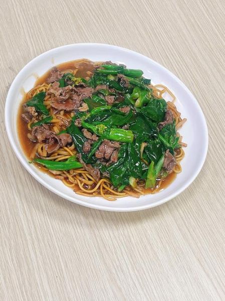 湿炒牛河怎么做_湿炒牛河用什么河粉