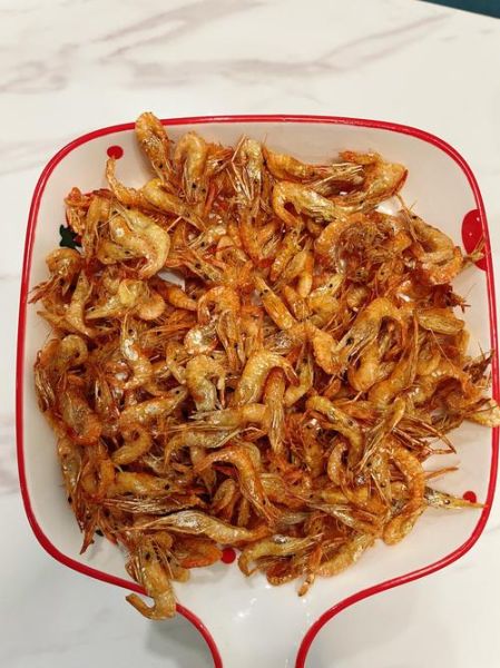 炸小河虾怎么做好吃_小河虾用不用去虾线