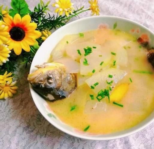 鲫鱼冬瓜汤怎么炖不腥_鲫鱼冬瓜汤做法详细步骤