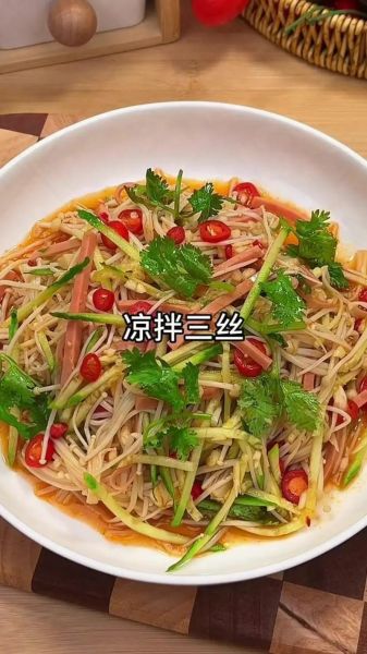 凉拌金针菇怎么做才好吃_金针菇焯水几分钟