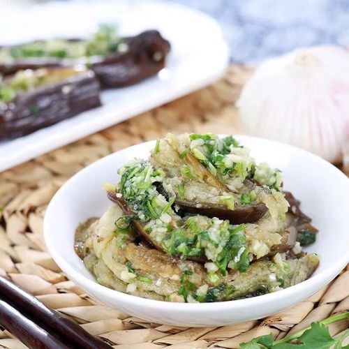 蒜茄子怎么做_正宗东北蒜茄子做法