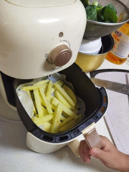 薯条怎么做才脆_自制薯条简单做法
