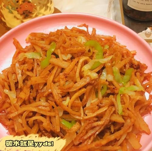 肉炒饼丝怎么炒好吃_家常肉炒饼丝的做法