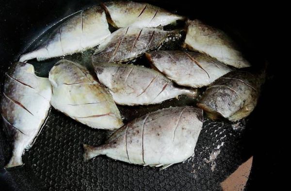 无头鱼怎么做好吃_无头鱼的家常做法