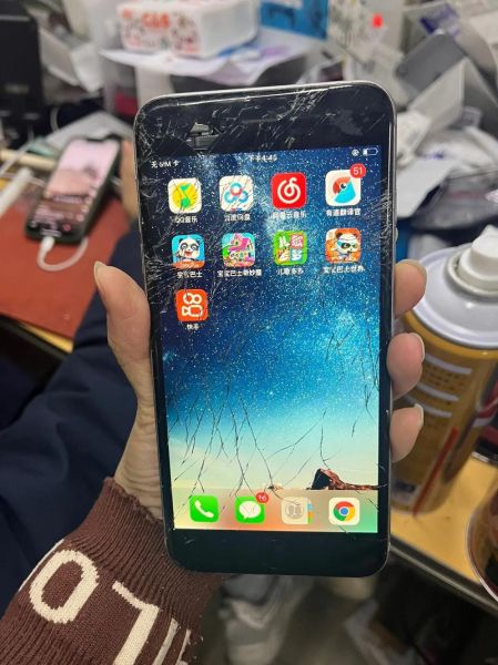 手机屏幕碎了怎么修复_换屏多少钱