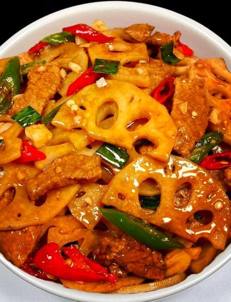 莲藕炒肉怎么做_莲藕炒肉的家常做法