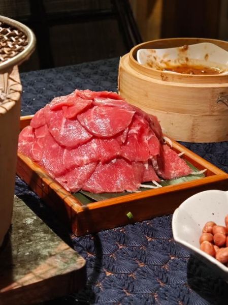 广式早茶蒸凤爪怎么做_蒸凤爪为什么先炸后蒸