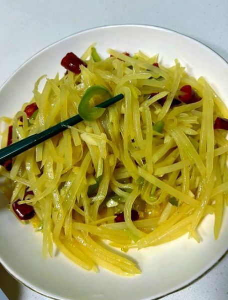 土豆丝怎么炒才脆_家常土豆丝做法步骤