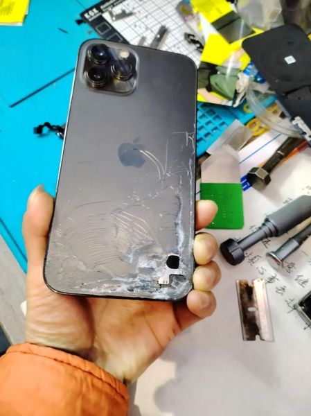 手机坏了怎么办_维修还是换新划算