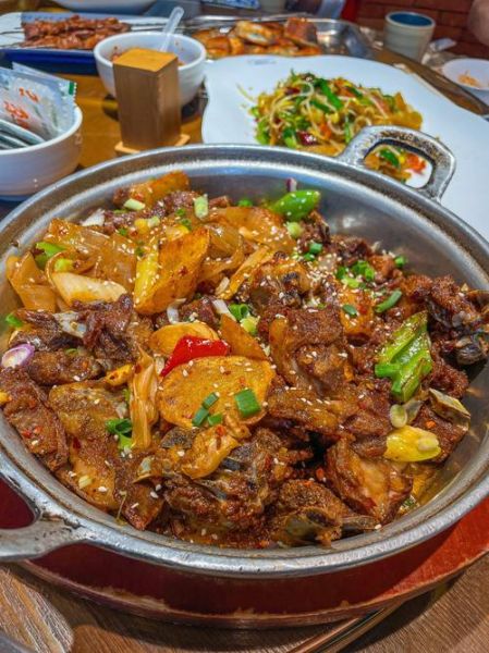 炕锅羊肉怎么做_炕锅羊肉正宗做法