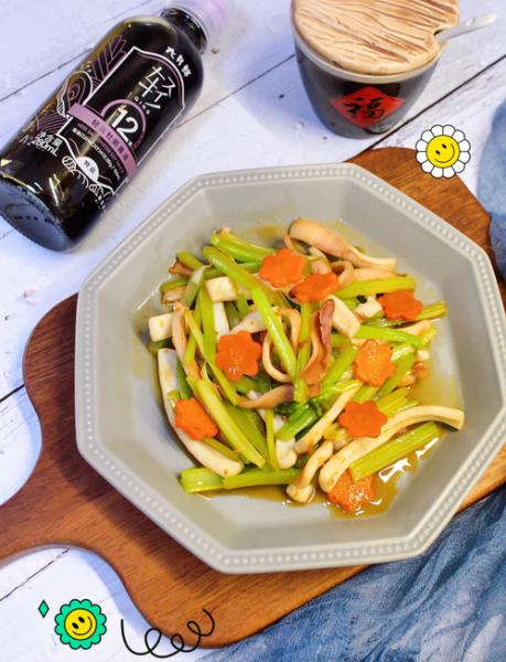 炒鱿鱼丝怎么做好吃_家常鱿鱼丝做法