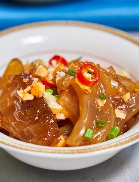 凉拌海蜇怎么做_凉拌海蜇要不要焯水