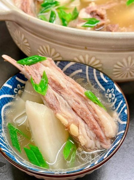 羊排炖萝卜怎么做_羊排炖萝卜需要焯水吗