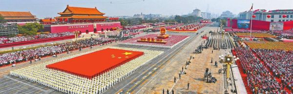 国庆阅兵壮观场景描写_如何写出震撼人心的国庆场面