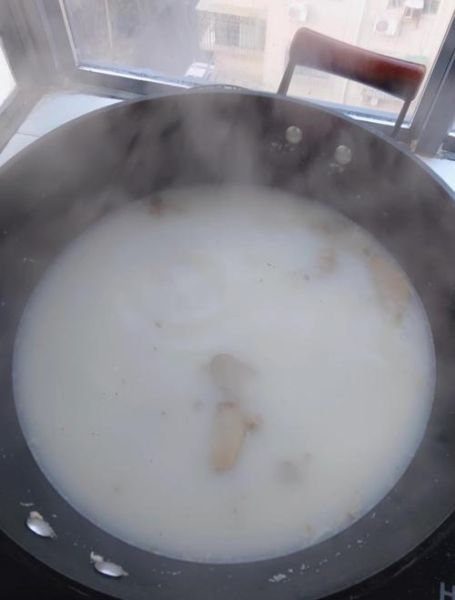 鱼肉丸子怎么做_鱼肉丸子家常做法