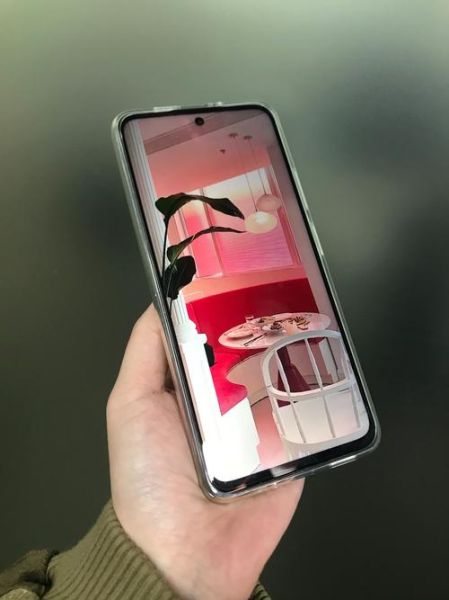 手机软膜好还是钢化膜好_哪个更防摔