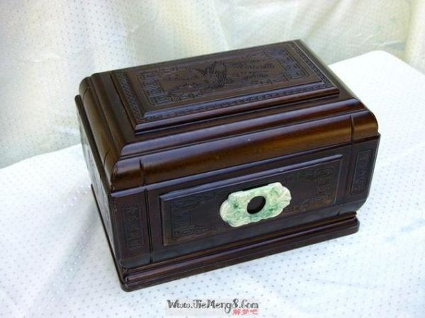 梦到骨灰是什么意思_梦到骨灰盒预示什么