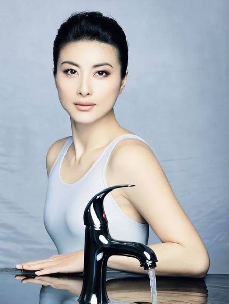 郭晶晶属相是什么_郭晶晶属相对事业的影响