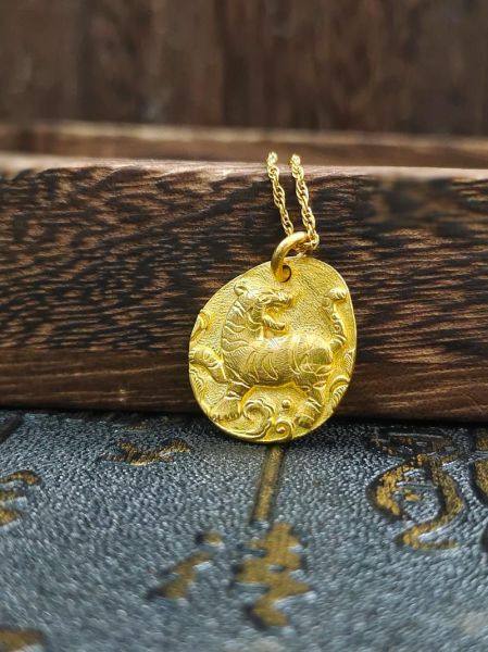 虎属相首饰怎么选_属虎戴什么材质最旺