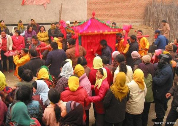 梦到红事是什么意思_梦到红事预示什么